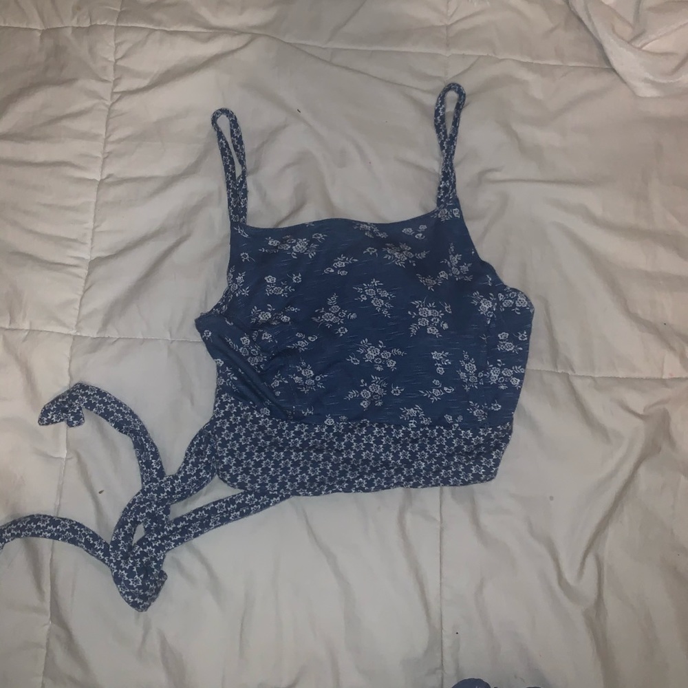 Blue Floral Two Piece Set - Picture 2 of 4